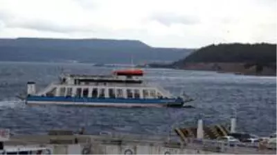 Kuzey Ege denizinde fırtına etkili oluyor Kuzey Ege denizinde fırtına etkili oluyor