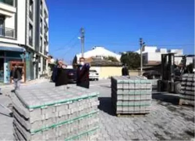 Muradiye'de yol düzenleme çalışmaları sürüyor Muradiye'de yol düzenleme çalışmaları sürüyor