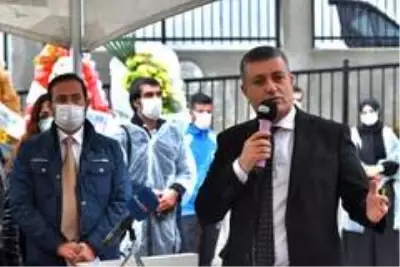 Naim Süleymanoğlu'nun ismi Esenyurt'ta yaşayacak Naim Süleymanoğlu'nun ismi Esenyurt'ta yaşayacak