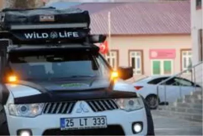 Offroad kulübü ortaokul öğrencilerine kışlık kıyafet yardımı yaptı Offroad kulübü ortaokul öğrencilerine kışlık kıyafet yardımı yaptı