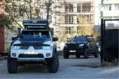 Offroad kulübü ortaokul öğrencilerine kışlık kıyafet yardımı yaptı Offroad kulübü ortaokul öğrencilerine kışlık kıyafet yardımı yaptı