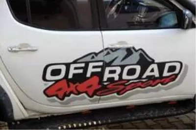Offroad kulübü ortaokul öğrencilerine kışlık kıyafet yardımı yaptı Offroad kulübü ortaokul öğrencilerine kışlık kıyafet yardımı yaptı
