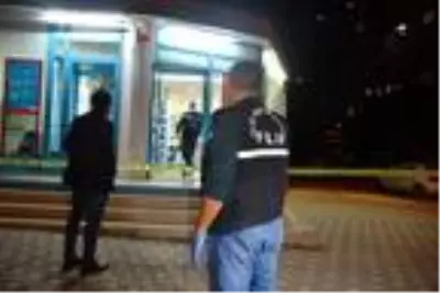Pompalı tüfekle girdiği marketten 1500 lira gasp etti Pompalı tüfekle girdiği marketten 1500 lira gasp etti