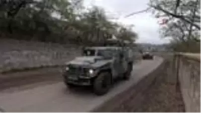 Son dakika: Rus Barış Gücü askerleri, Dağlık Karabağ'da, Azerbaycan konvoyuna eşlik etti Son dakika: Rus Barış Gücü askerleri, Dağlık Karabağ'da, Azerbaycan konvoyuna eşlik etti