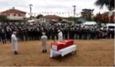 Son dakika haberleri! ŞANLIURFA - Şehit Ulaştırma Uzman Çavuş Mehmet Sinan Kılıç son yolculuğuna uğurlandı Son dakika haberleri! ŞANLIURFA - Şehit Ulaştırma Uzman Çavuş Mehmet Sinan Kılıç son yolculuğuna uğurlandı