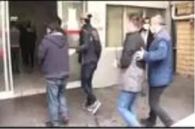 Son dakika haber | SULTANGAZİ'DE TERÖR ÖRGÜTÜ DHKP-C OPERASYONU: 5 GÖZALTI Son dakika haber | SULTANGAZİ'DE TERÖR ÖRGÜTÜ DHKP-C OPERASYONU: 5 GÖZALTI