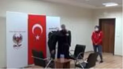 Terör örgütü PKK'dan kaçarak güvenlik güçlerine sığınan teröristler örgütün iç yüzünü anlattı Terör örgütü PKK'dan kaçarak güvenlik güçlerine sığınan teröristler örgütün iç yüzünü anlattı