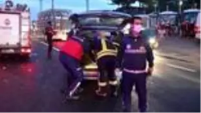 Son dakika haberi! Trafik kazası: 2 yaralı Son dakika haberi! Trafik kazası: 2 yaralı