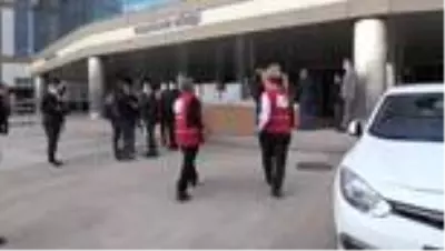 Son dakika haber | Tüm birikimiyle aldığı 5 solunum cihazını Türk Kızılay aracılığıyla hastaneye bağışladı Son dakika haber | Tüm birikimiyle aldığı 5 solunum cihazını Türk Kızılay aracılığıyla hastaneye bağışladı