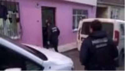 Uyuşturucu operasyonunda yakalanan 10 zanlı tutuklandı Uyuşturucu operasyonunda yakalanan 10 zanlı tutuklandı