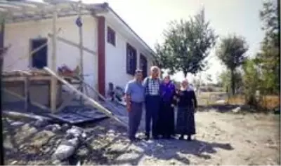 Yangında ailesini yanmaktan kurtardı, kendisi yanarak hastanelik oldu Yangında ailesini yanmaktan kurtardı, kendisi yanarak hastanelik oldu