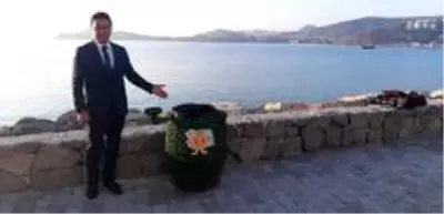 Bodrum Belediye Başkanı Aras'ın çevre temizliğine dikkat çektiği paylaşımı hakkında suç duyurusu Bodrum Belediye Başkanı Aras'ın çevre temizliğine dikkat çektiği paylaşımı hakkında suç duyurusu