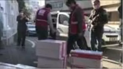 ZONGULDAK - Türk Kızılaydan sağlık çalışanlarına 60 bin cerrahi eldiven desteği ZONGULDAK - Türk Kızılaydan sağlık çalışanlarına 60 bin cerrahi eldiven desteği