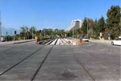 3. Etap Raylı Sistem çalışmaları Falez Kavşağı'nda 3. Etap Raylı Sistem çalışmaları Falez Kavşağı'nda