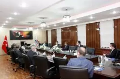 AİÇÜ Danışma Kurulu İstişare Toplantısı yapıldı AİÇÜ Danışma Kurulu İstişare Toplantısı yapıldı