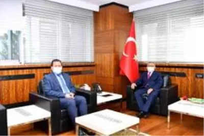 Ali İhsan Kabakcı, Büyükkılıç'u ziyaret etti Ali İhsan Kabakcı, Büyükkılıç'u ziyaret etti