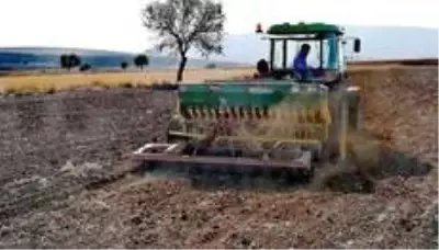 Aslanapa'da alternatif buğday çeşidi deneme ekimi Aslanapa'da alternatif buğday çeşidi deneme ekimi
