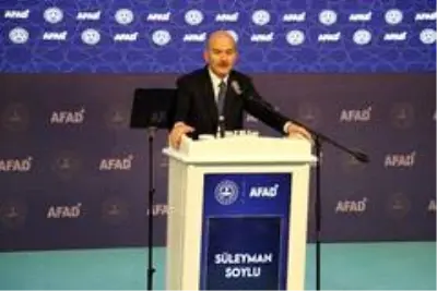 Soylu: 'Türkiye'nin afet yönetimindeki en büyük başarısı bir koordinasyonu sağlamış olmasıdır' Soylu: 'Türkiye'nin afet yönetimindeki en büyük başarısı bir koordinasyonu sağlamış olmasıdır'