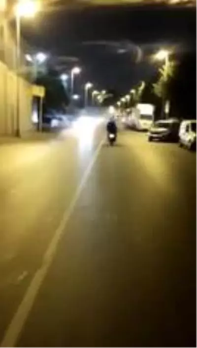 Son Dakika | İstanbul trafiğinde havaya ateş açan motosikletli maganda kamerada Son Dakika | İstanbul trafiğinde havaya ateş açan motosikletli maganda kamerada