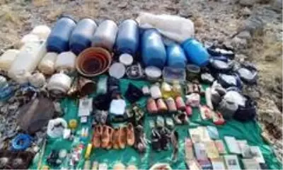 Son dakika haberi! Bir askerin şehit olduğu saldırıda kullanılan roketatar ele geçirildi Son dakika haberi! Bir askerin şehit olduğu saldırıda kullanılan roketatar ele geçirildi