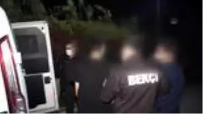 Son Dakika | Bir iş yerine yapılan baskında 6 tabanca ele geçirildi Son Dakika | Bir iş yerine yapılan baskında 6 tabanca ele geçirildi