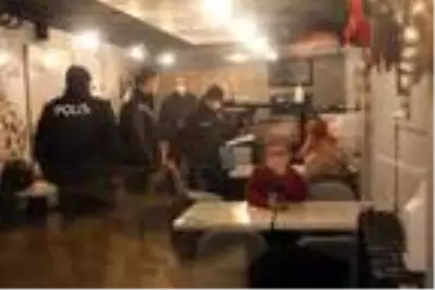Bolu'da, yeni koronavirüs tedbirleri uygulanmaya başladı Bolu'da, yeni koronavirüs tedbirleri uygulanmaya başladı