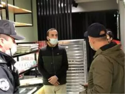 Son dakika haberi... Bursa'da kısıtlamanın ilk dakikalarında polis ekiplerinden denetim Son dakika haberi... Bursa'da kısıtlamanın ilk dakikalarında polis ekiplerinden denetim