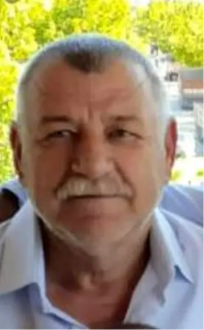 Bursa'da otomobil akaryakıt tankerine çarptı: 1 ölü, 2 yaralı Bursa'da otomobil akaryakıt tankerine çarptı: 1 ölü, 2 yaralı