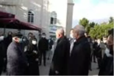 Son dakika... Cumhurbaşkanı Erdoğan, Ticaret Bakanı Pekcan'ın 89 yaşında hayatını kaybeden annesi İhsan Kadaifci'nin cenazesine katıldı Son dakika... Cumhurbaşkanı Erdoğan, Ticaret Bakanı Pekcan'ın 89 yaşında hayatını kaybeden annesi İhsan Kadaifci'nin cenazesine katıldı