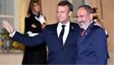 Macron, Dağlık Karabağ'da uluslararası gözlemcilerin görev almasını istiyor Macron, Dağlık Karabağ'da uluslararası gözlemcilerin görev almasını istiyor