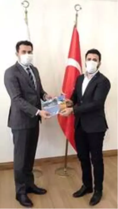 Doç. Dr. Ömer Kaynar kitap çalışmaları için Bulanık'ta Doç. Dr. Ömer Kaynar kitap çalışmaları için Bulanık'ta