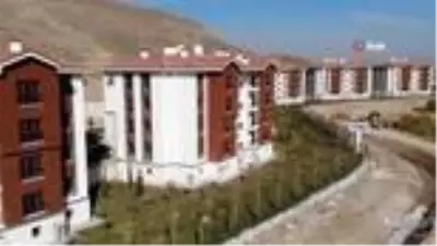 Elazığ'da deprem konutları hızla tamamlanıyor Elazığ'da deprem konutları hızla tamamlanıyor