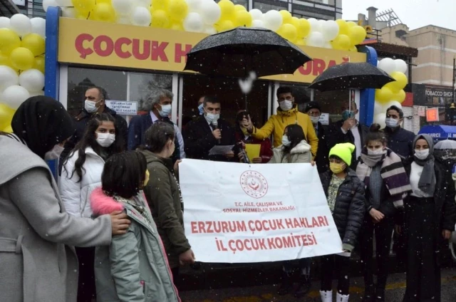 Son dakika haberi! Erzurum'da Çocuk Hakları durağı açıldı