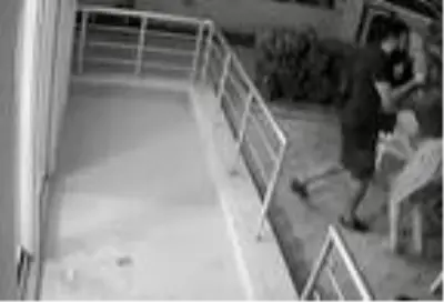 Eski sevgili, uzaklaştırma kararına rağmen Rus kadının peşini bırakmadı Eski sevgili, uzaklaştırma kararına rağmen Rus kadının peşini bırakmadı
