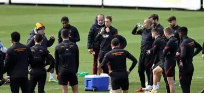 Galatasaray revire döndü! Sakat futbolcu sayısı 10'a yükseldi Galatasaray revire döndü! Sakat futbolcu sayısı 10'a yükseldi