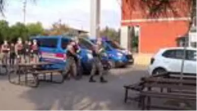 GAZİANTEP - Bir kişiyi gasbeden 4 zanlı tutuklandı