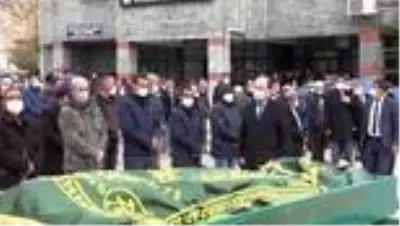 Havuzda boğulan genç, toprağa verildi Havuzda boğulan genç, toprağa verildi