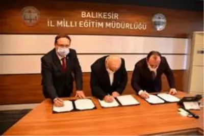 Hayırseverden Fatih Ortaokuluna ek 10 derslik Hayırseverden Fatih Ortaokuluna ek 10 derslik