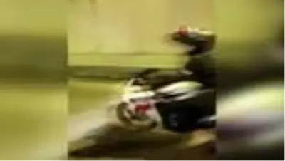 Son Dakika | İstanbul trafiğinde havaya ateş açan motosikletli maganda kamerada Son Dakika | İstanbul trafiğinde havaya ateş açan motosikletli maganda kamerada