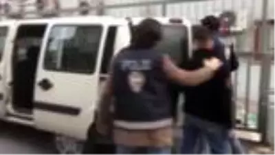 Son Dakika | İstanbul trafiğinde havaya ateş açan motosikletli maganda kamerada Son Dakika | İstanbul trafiğinde havaya ateş açan motosikletli maganda kamerada