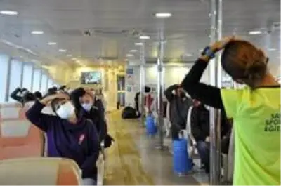 İstanbullular için vapurda egzersiz zamanı! İstanbullular için vapurda egzersiz zamanı!