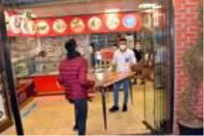 Kahramanmaraş'ta lokanta ve kafeler paket servis hizmeti vermeye başladı Kahramanmaraş'ta lokanta ve kafeler paket servis hizmeti vermeye başladı