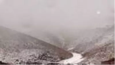 KAHRAMANMARAŞ - Yedikuyular Kayak Merkezi'ne mevsimin ilk karı yağdı KAHRAMANMARAŞ - Yedikuyular Kayak Merkezi'ne mevsimin ilk karı yağdı