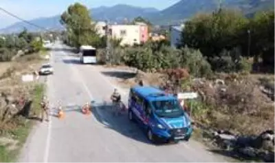 Karantina köyündeki vatandaşların ihtiyaçlarını jandarma karşılıyor Karantina köyündeki vatandaşların ihtiyaçlarını jandarma karşılıyor