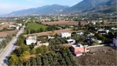 Karantina köyündeki vatandaşların ihtiyaçlarını jandarma karşılıyor Karantina köyündeki vatandaşların ihtiyaçlarını jandarma karşılıyor