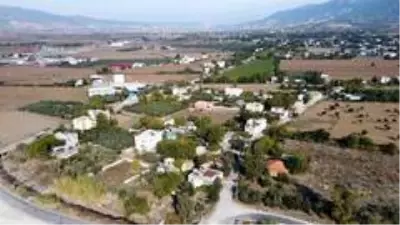 Karantina köyündeki vatandaşların ihtiyaçlarını jandarma karşılıyor Karantina köyündeki vatandaşların ihtiyaçlarını jandarma karşılıyor