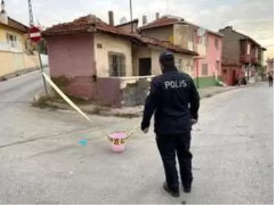 Son dakika haberleri... Kardeşi tarafından defalarca bıçaklanan abla yaşam mücadelesi veriyor Son dakika haberleri... Kardeşi tarafından defalarca bıçaklanan abla yaşam mücadelesi veriyor