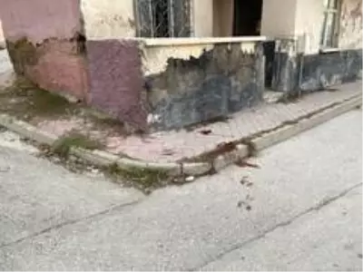 Son dakika haberleri... Kardeşi tarafından defalarca bıçaklanan abla yaşam mücadelesi veriyor Son dakika haberleri... Kardeşi tarafından defalarca bıçaklanan abla yaşam mücadelesi veriyor