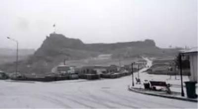 Kars beyaz gelinliğini giydi Kars beyaz gelinliğini giydi