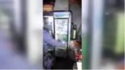 KIRKLARELİ - Bir evde 2 bin litre kaçak içki ele geçirildi KIRKLARELİ - Bir evde 2 bin litre kaçak içki ele geçirildi